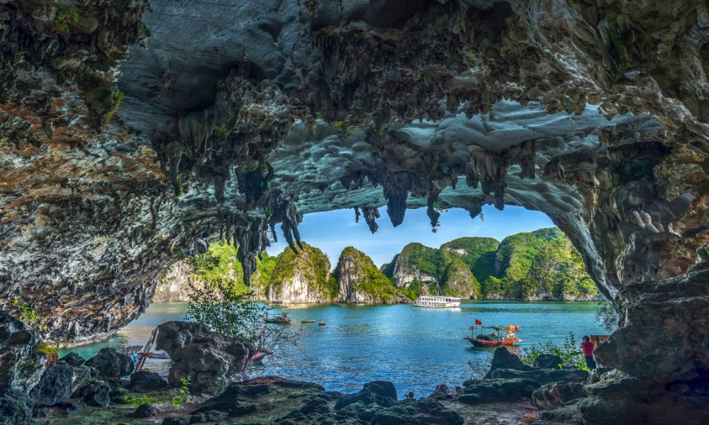 Halong & Heritage: Vietnam Experiences